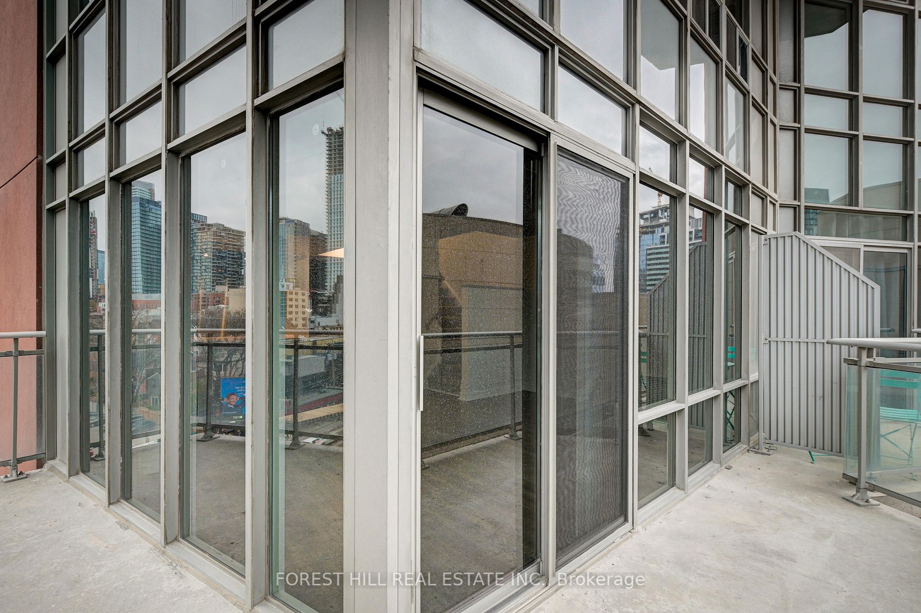 255 Richmond St E 7 Property Photo 16