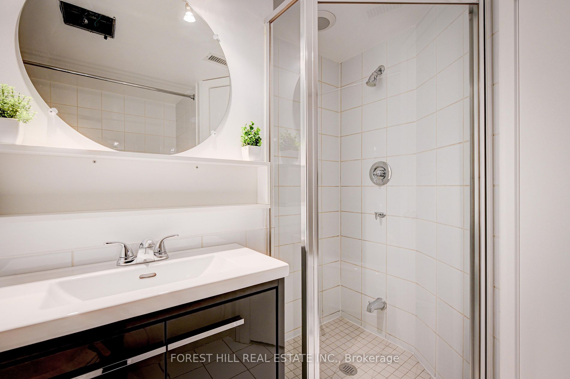 255 Richmond St E 7 Property Photo 20