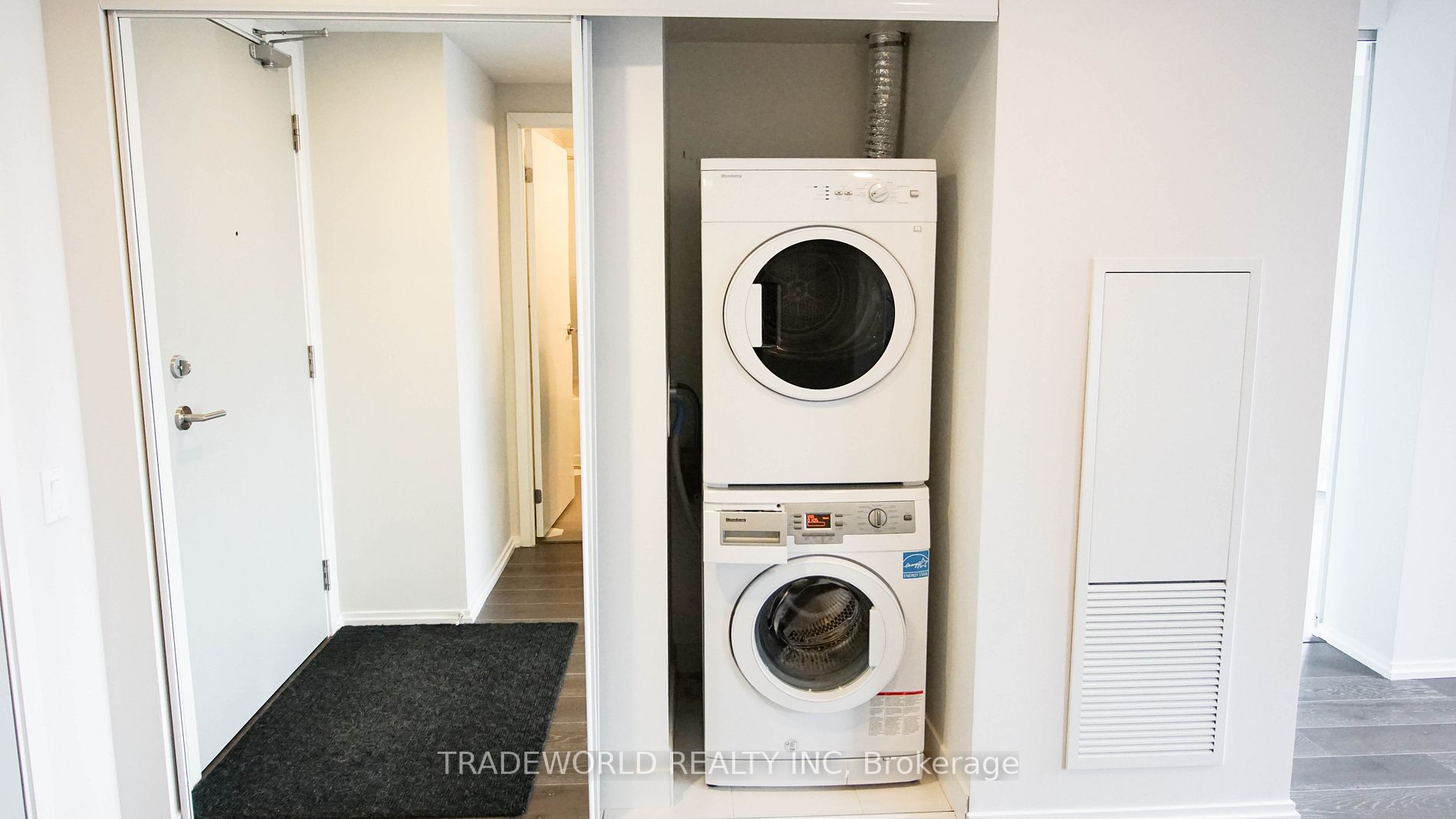 68 Shuter St 3 Property Photo 11