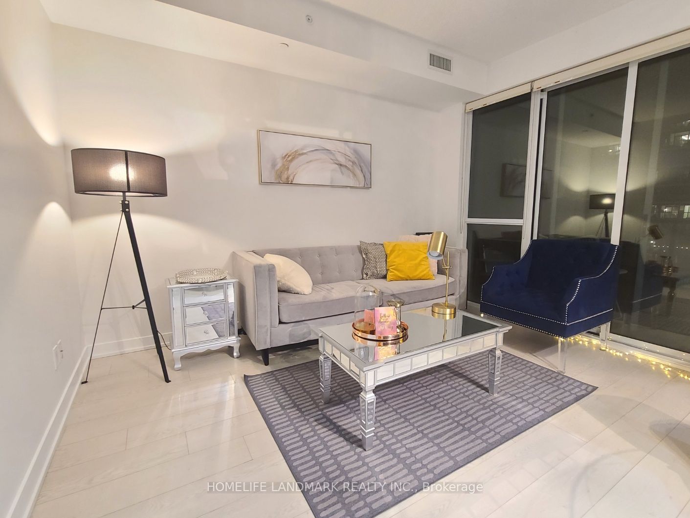 20 Bruyeres Mews 2001 Property Photo 4