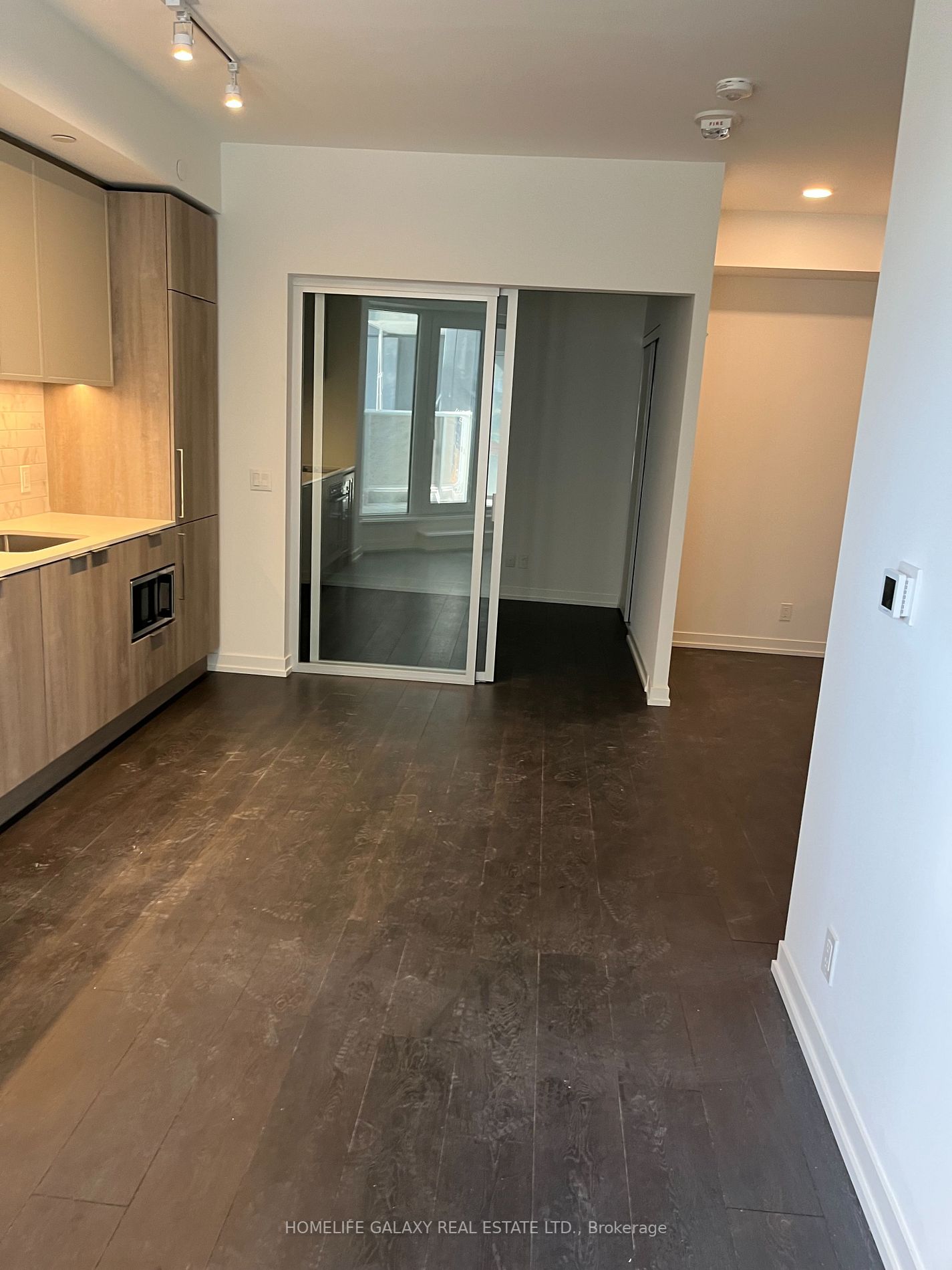 2020 Bathurst St 307 Property Photo 7