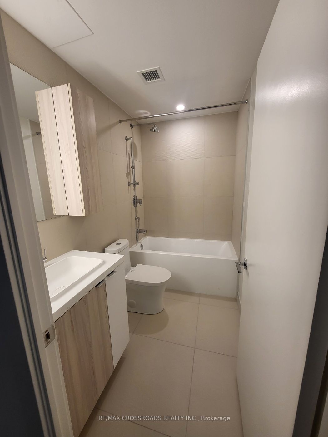 35 Mercer St 508 Property Photo 7