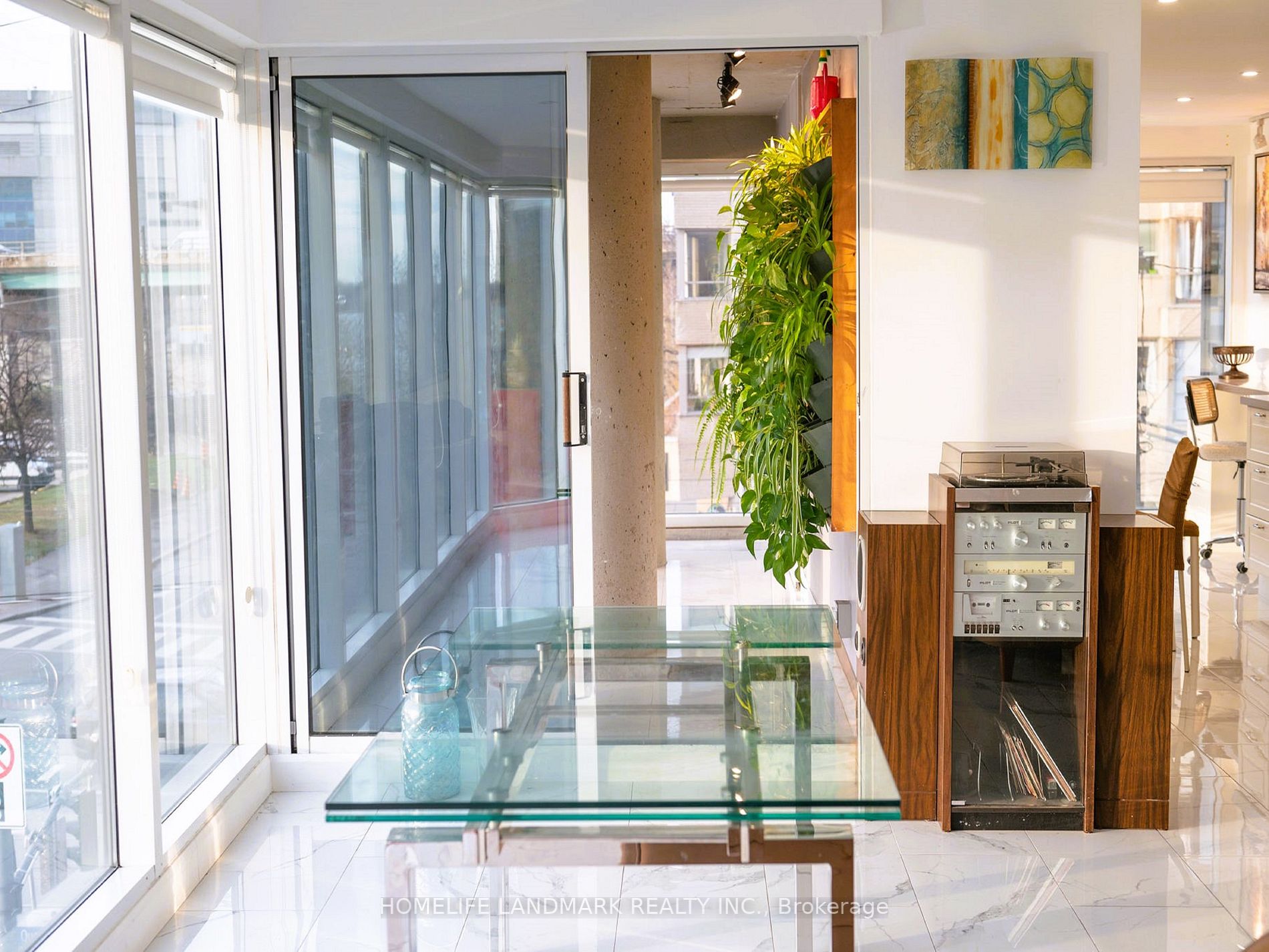 251 Queens Quay W 4 Property Photo 11