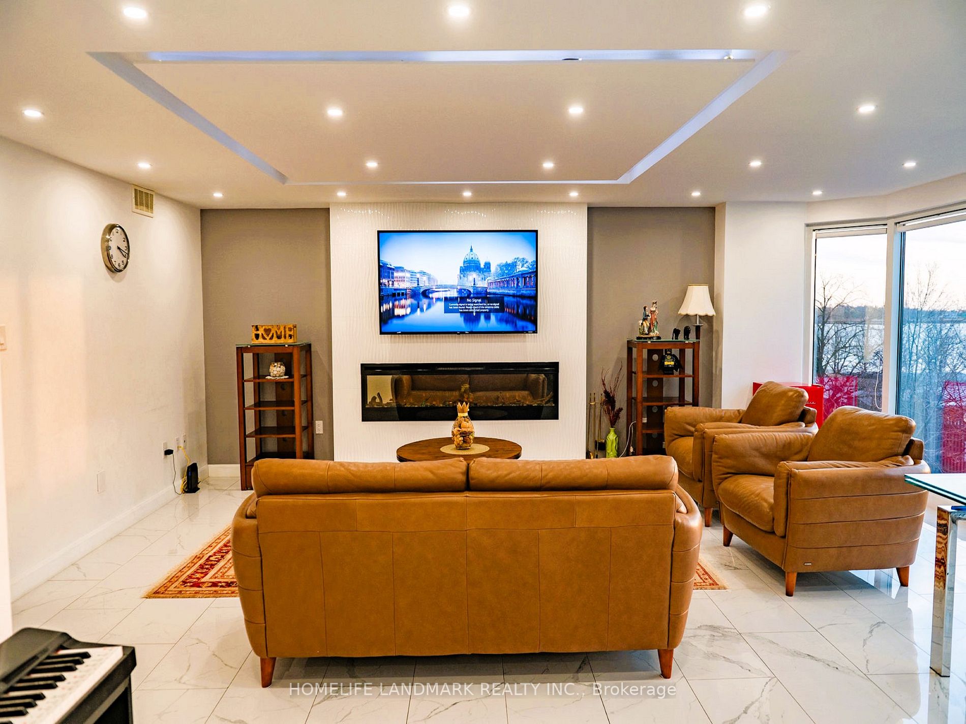 251 Queens Quay W 4 Property Photo 15