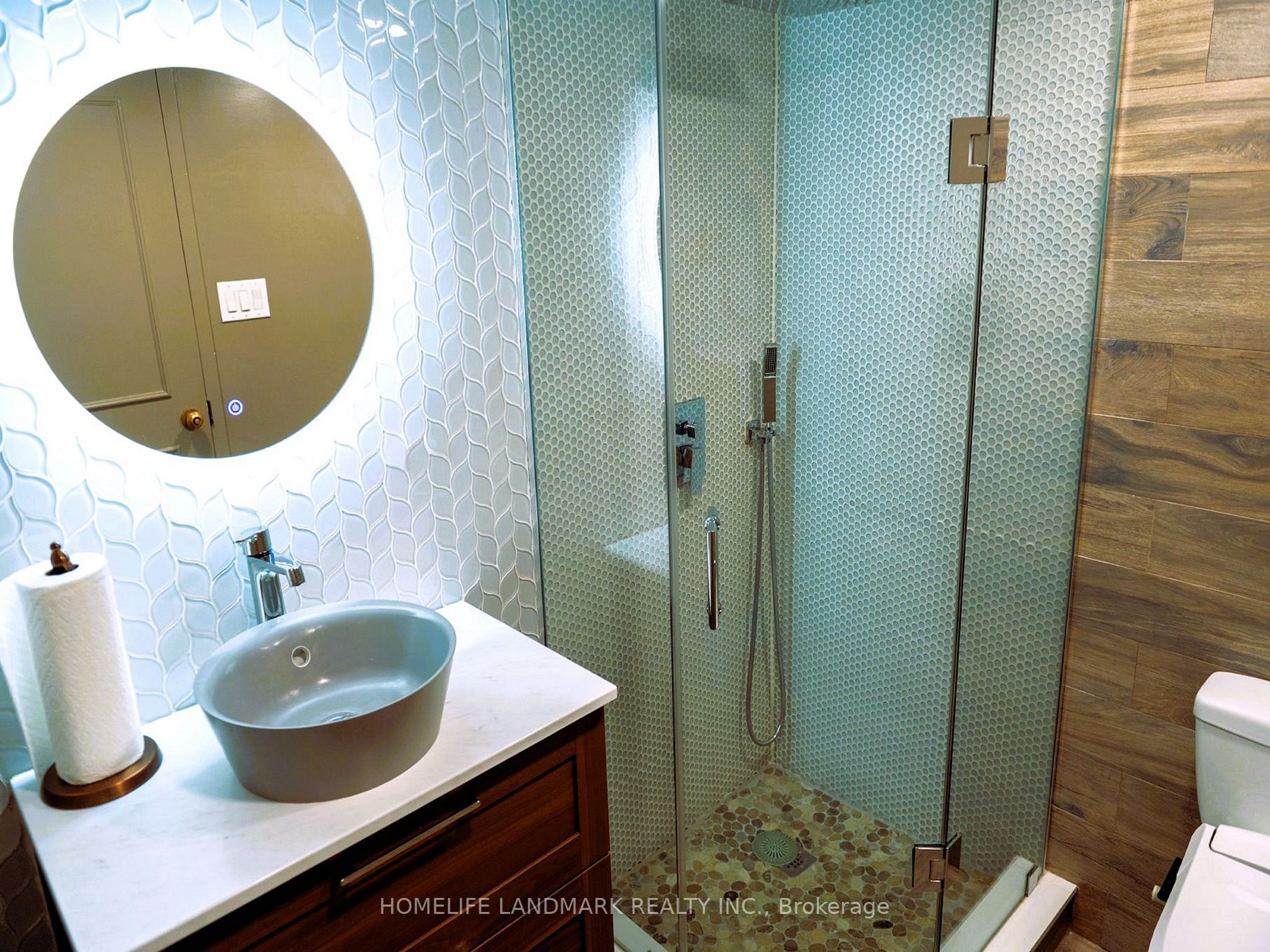 251 Queens Quay W 4 Property Photo 23