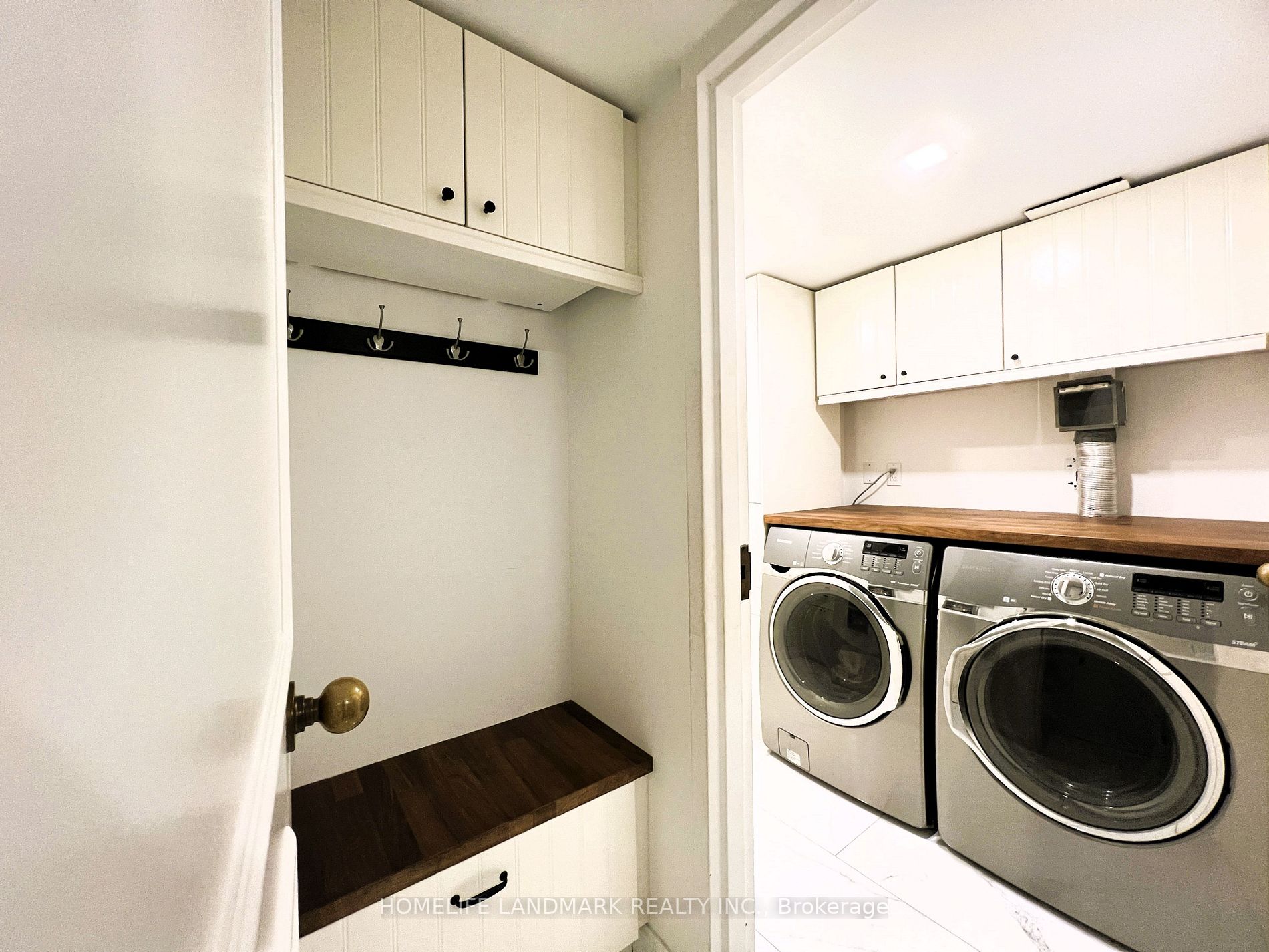 251 Queens Quay W 4 Property Photo 26