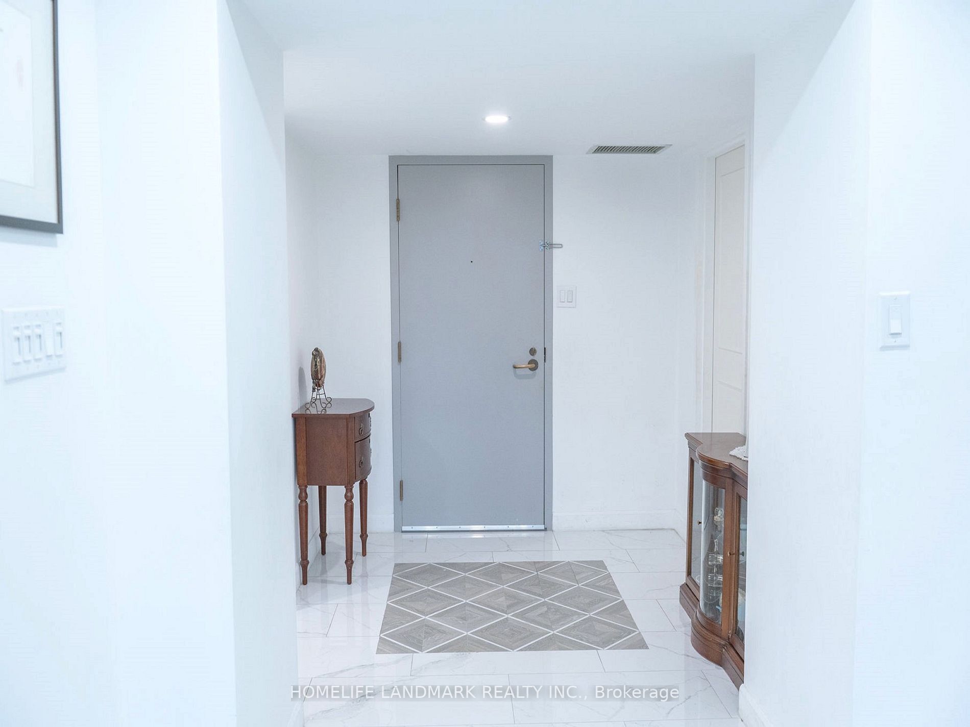 251 Queens Quay W 4 Property Photo 28