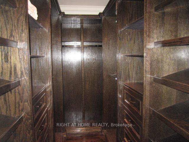 12 Walder Ave Property Photo 17