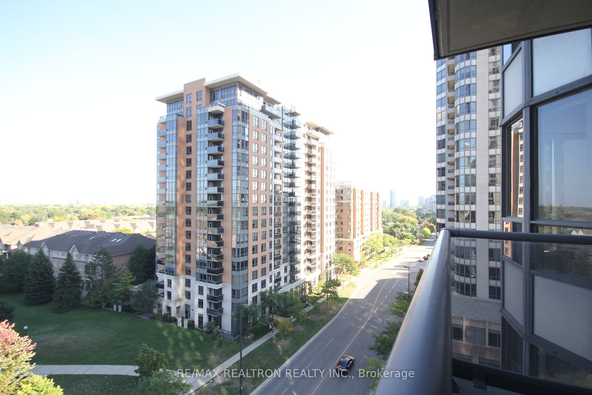 10 Northtown Way 4 Property Photo 17