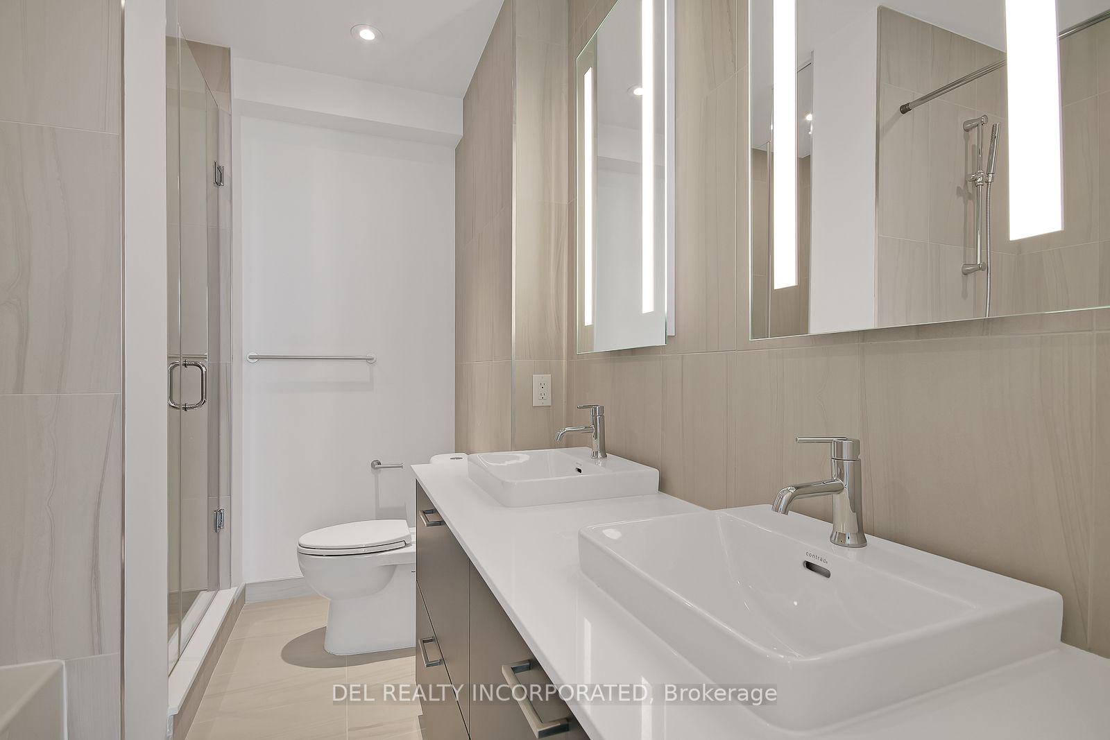 470 Front St W 01 Property Photo 14