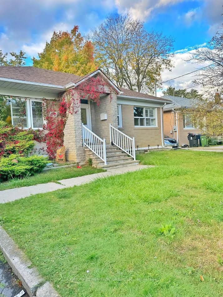 82 Caines Ave Property Photo 1