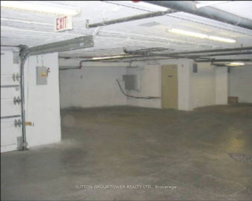 906 Sheppard Ave W 2 Property Photo 4