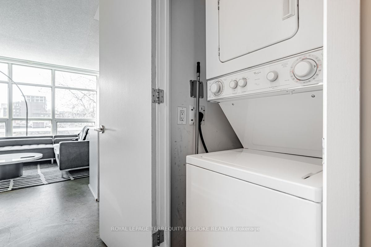 350 Wellington St W 11 Property Photo 22