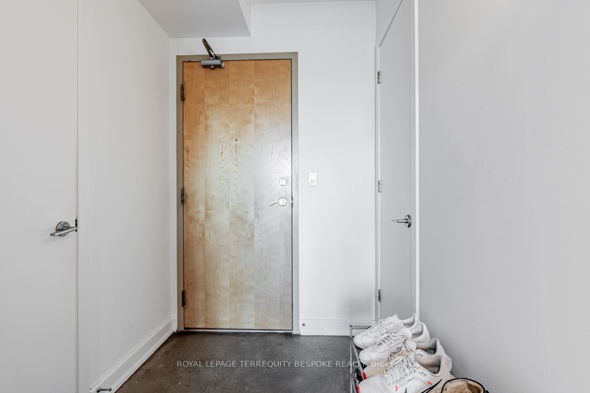 350 Wellington St W 11 Property Photo 23