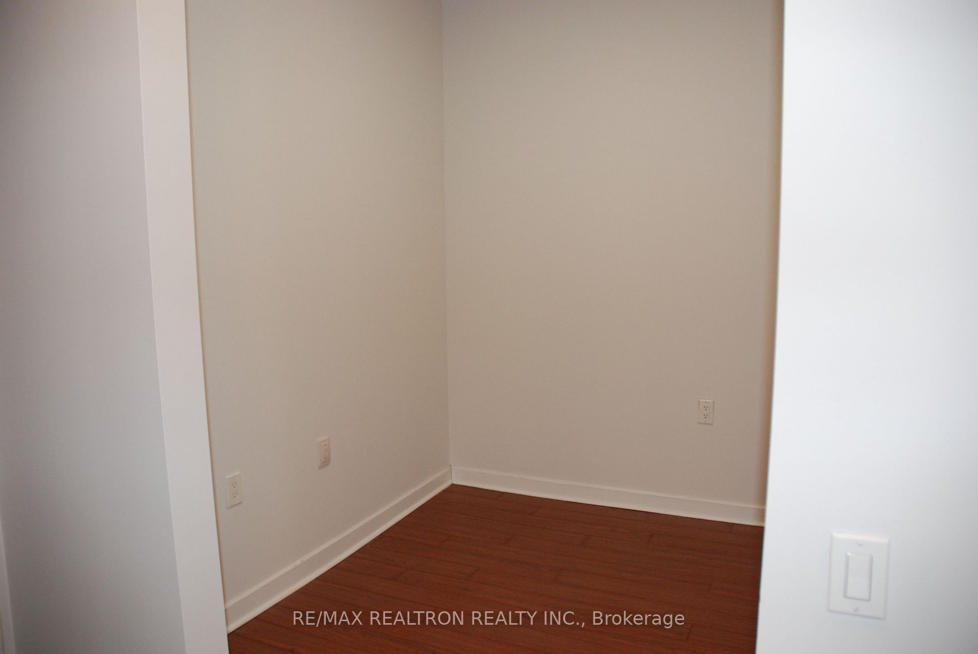 85 Bloor St E 13 Property Photo 12