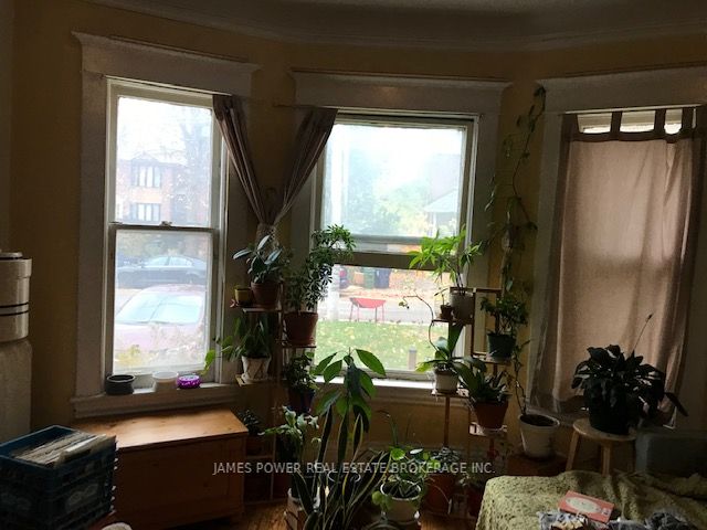417 Brunswick Ave Property Photo 3