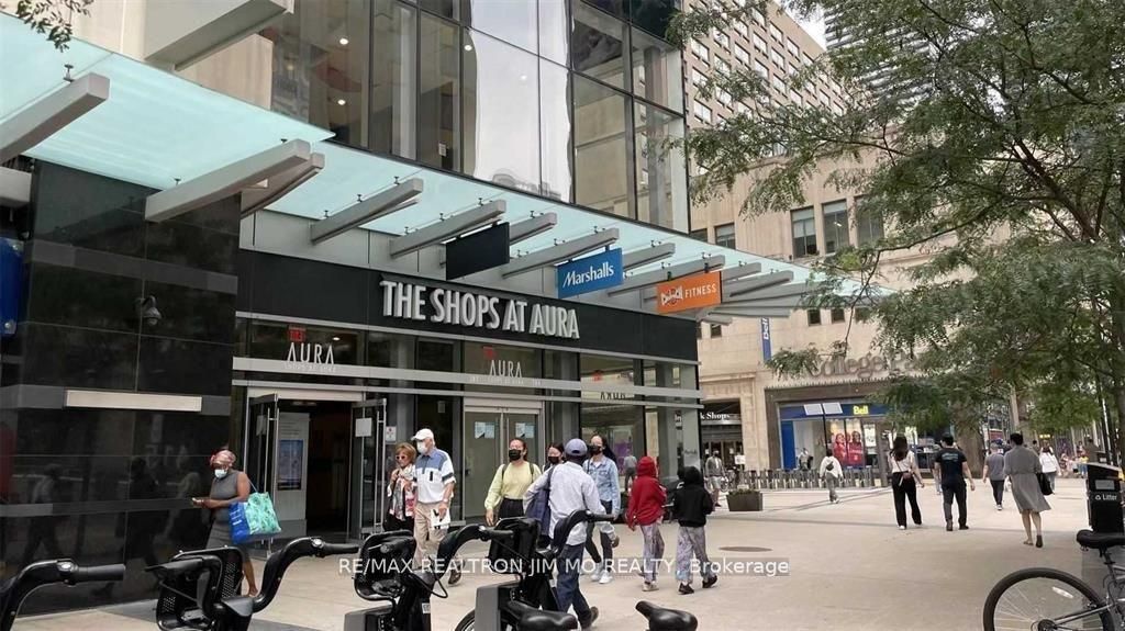 384 Yonge St Property Photo 1