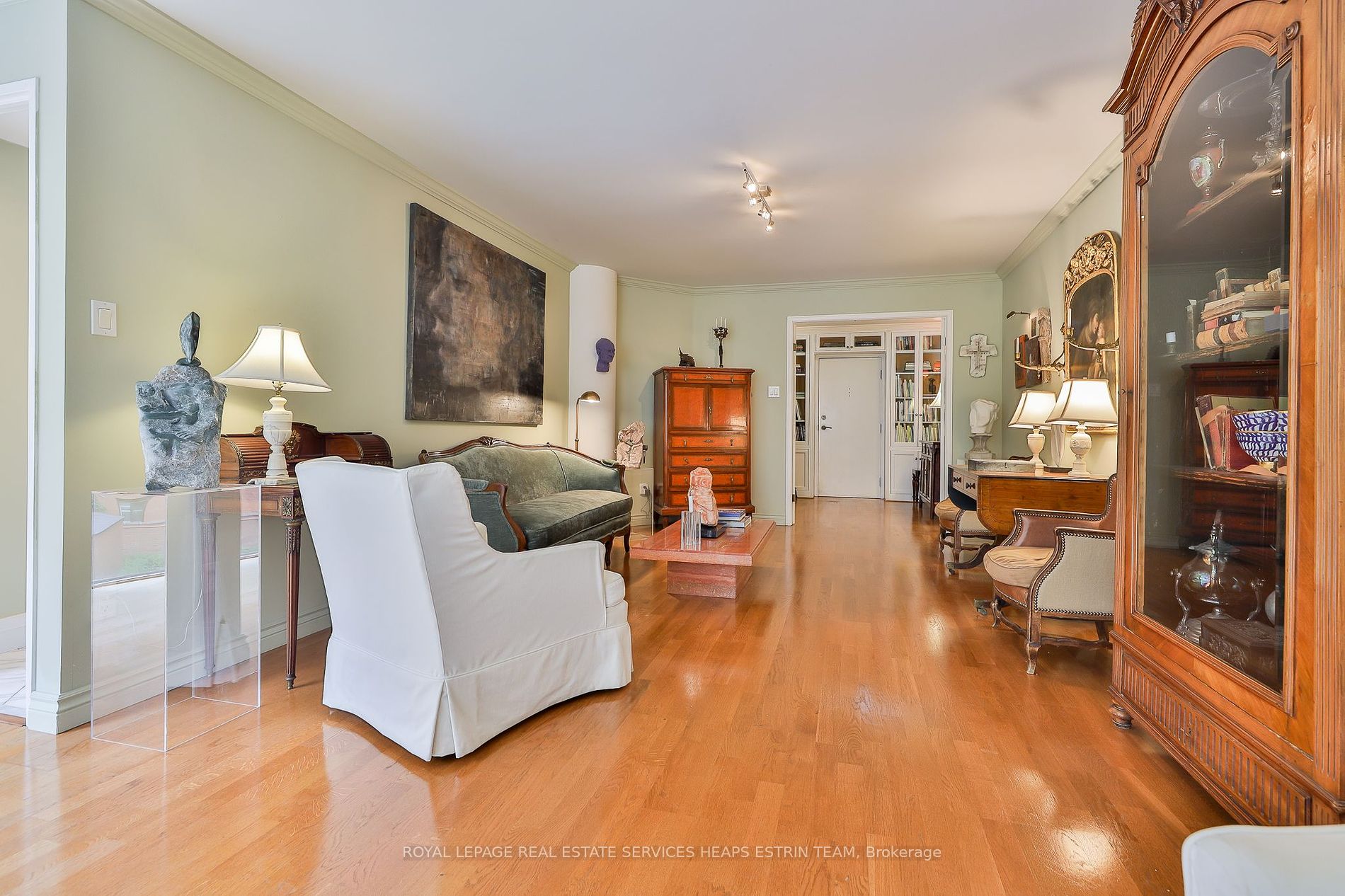 18 Lower Village Gate 5 Property Photo 13