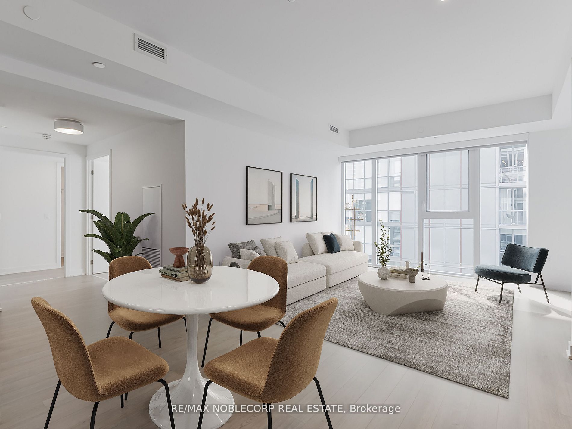 357 King St W Property Photo 6