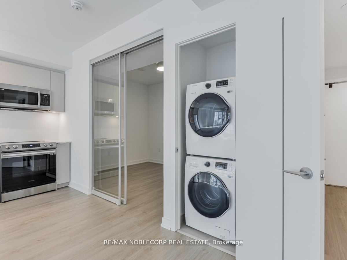 357 King St W Property Photo 15