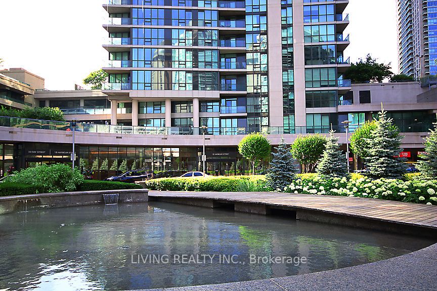 33 Bay St 11 Property Photo 2