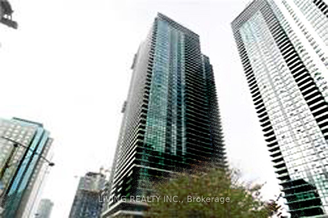 33 Bay St 11 Property Photo 3