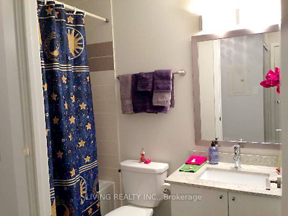 33 Bay St 11 Property Photo 21