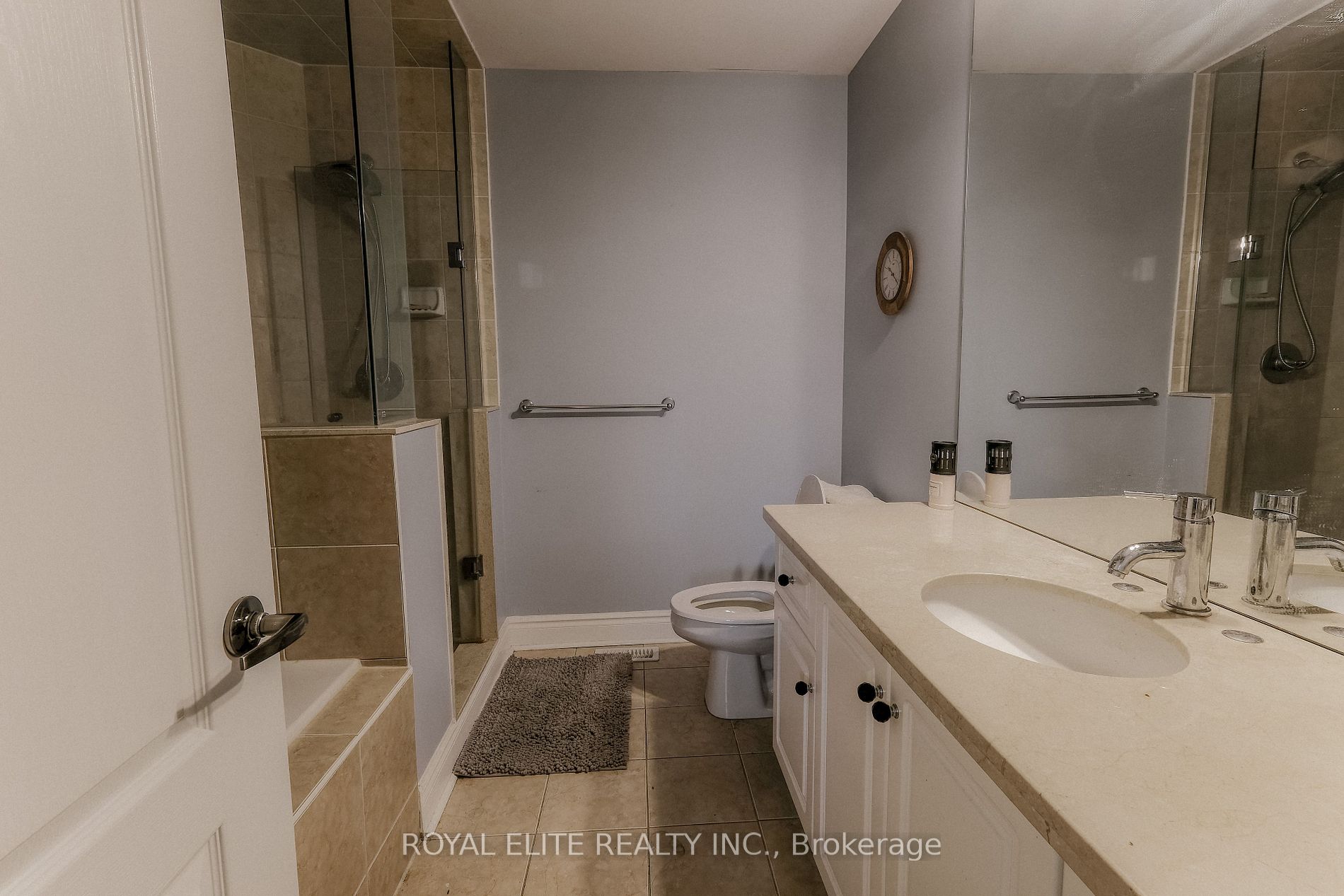 45 Routliffe Ln Property Photo 17