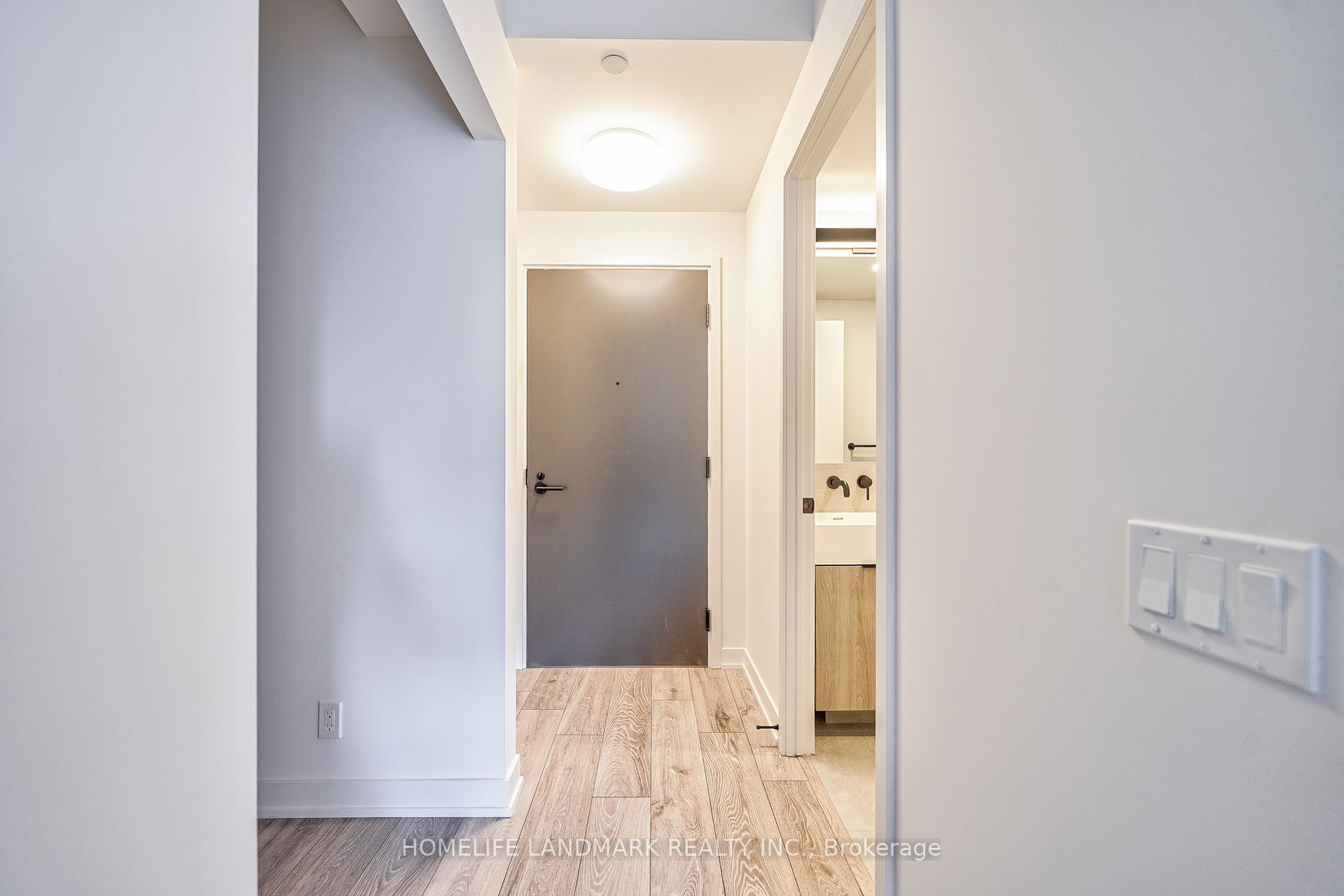 108 Peter St 19 Property Photo 6