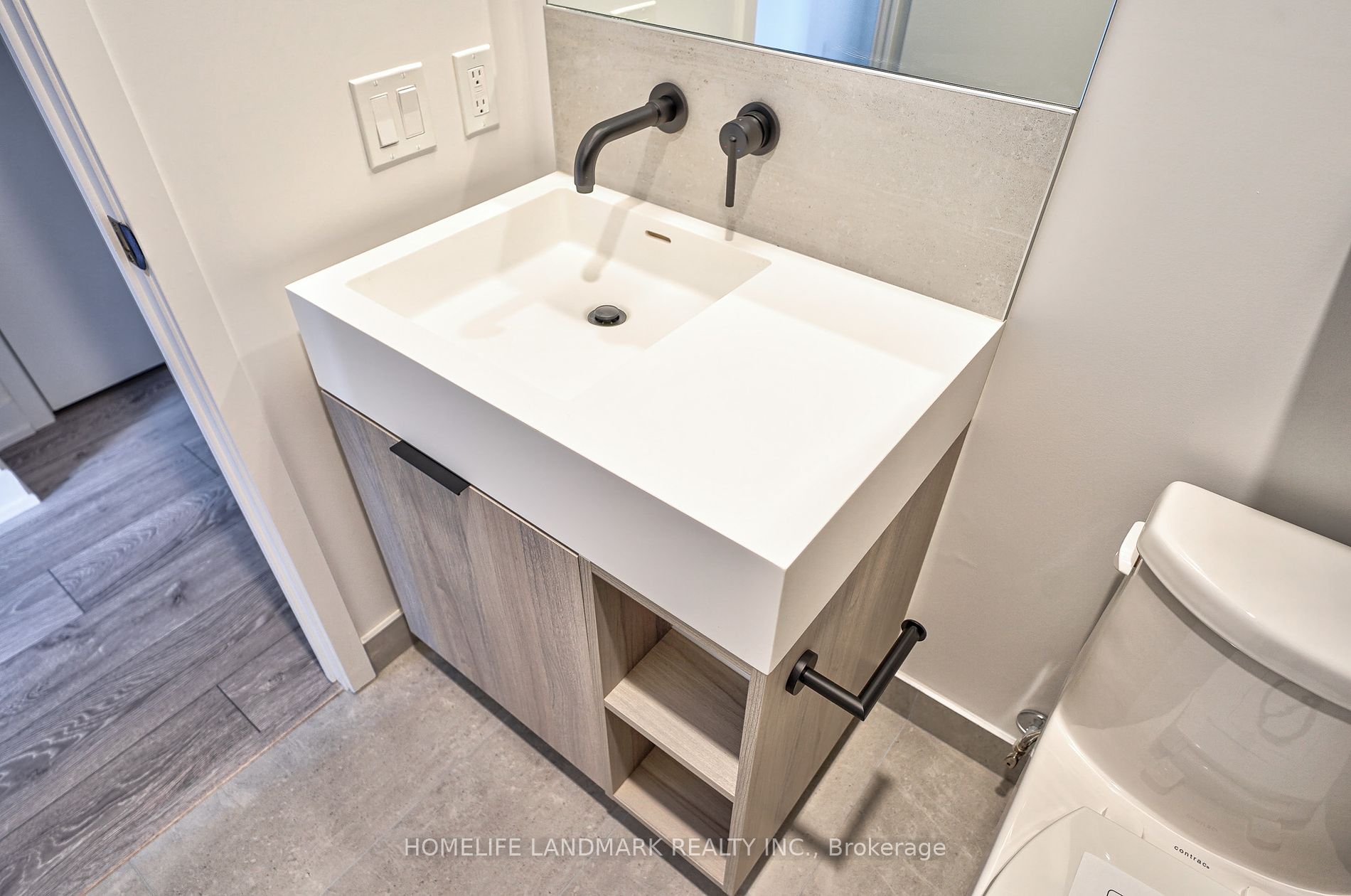 108 Peter St 19 Property Photo 28