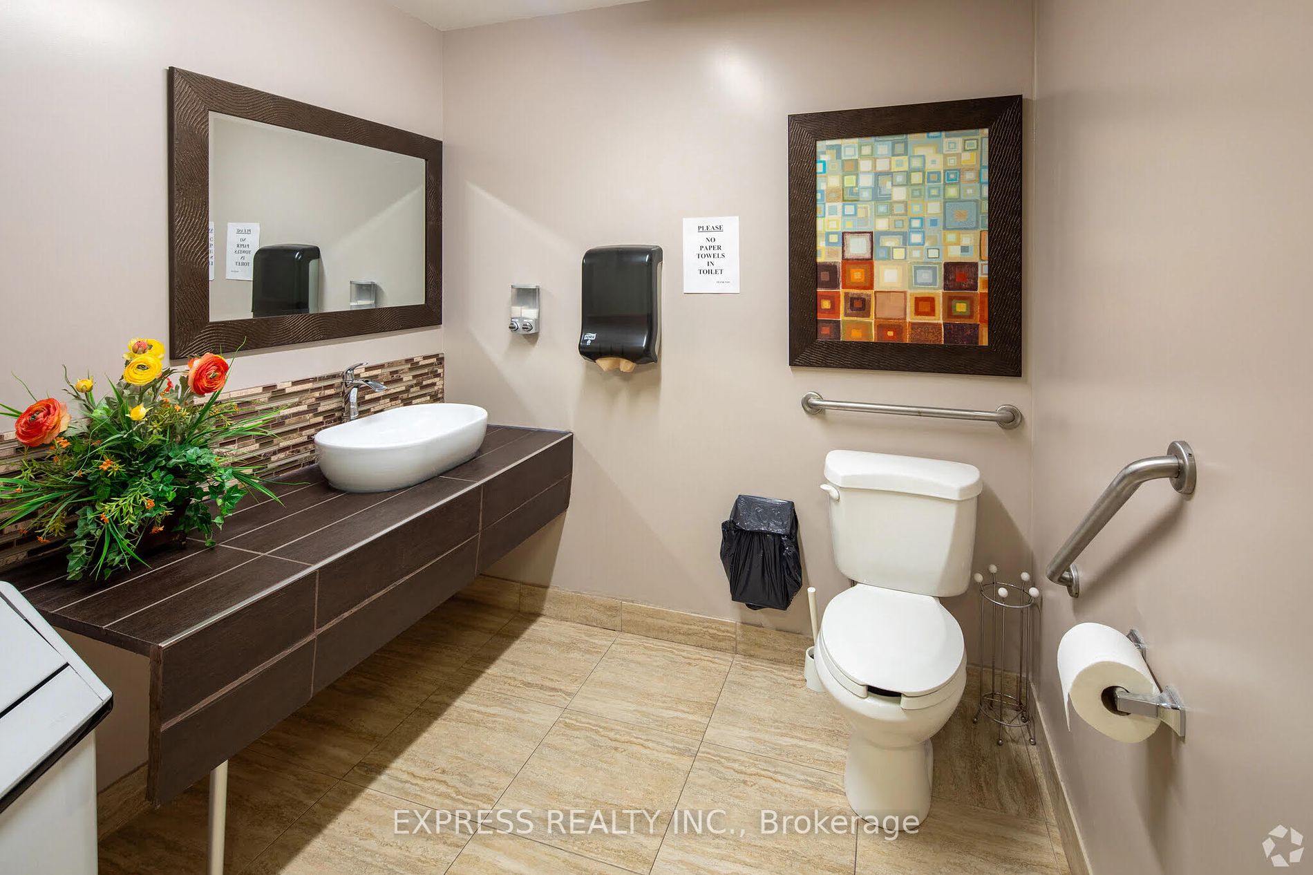 800 Sheppard Ave W Property Photo 7