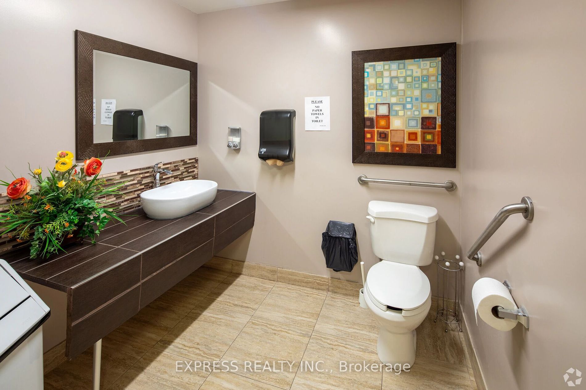 800 Sheppard Ave W Property Photo 11