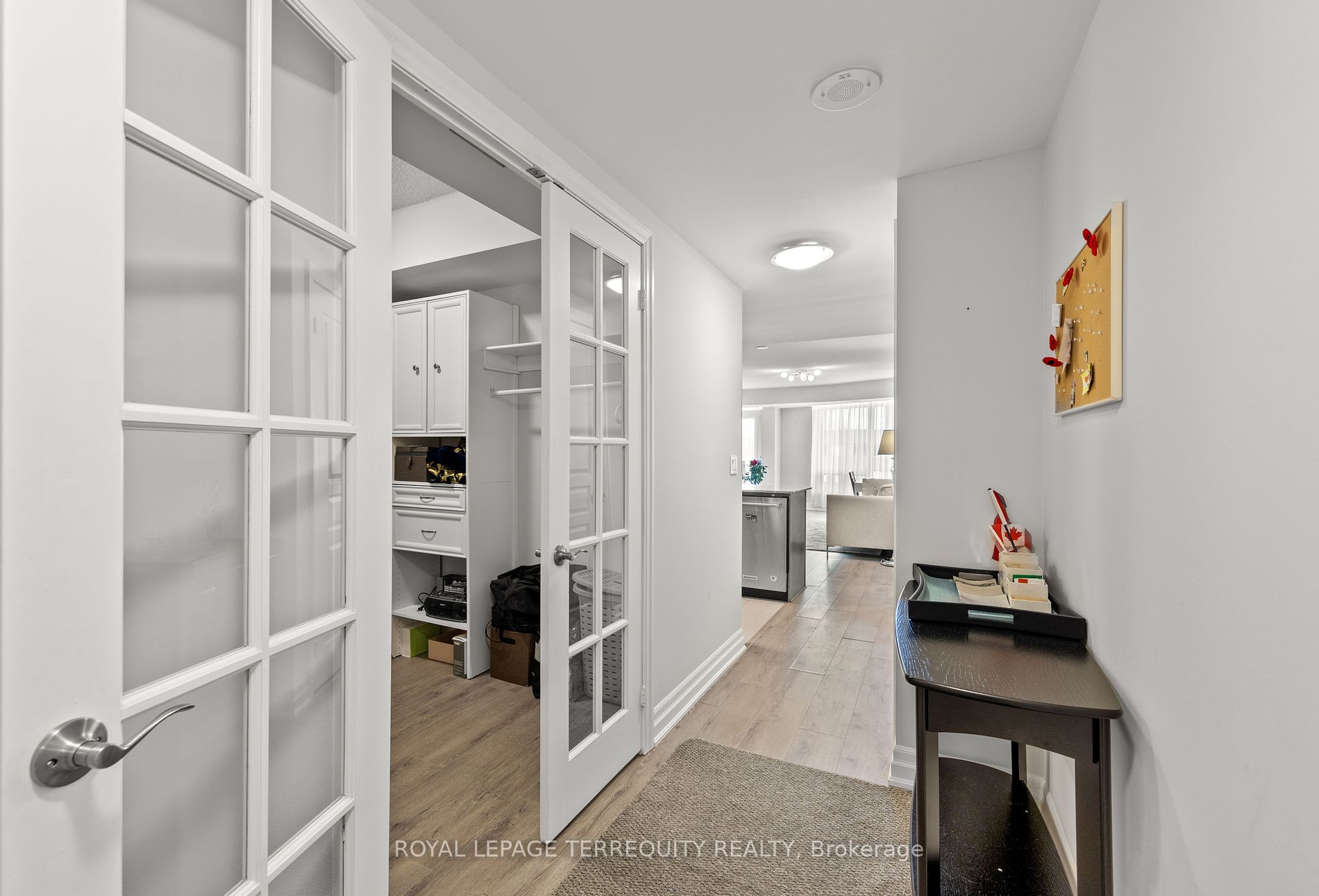 8 Scollard St 9 Property Photo 5
