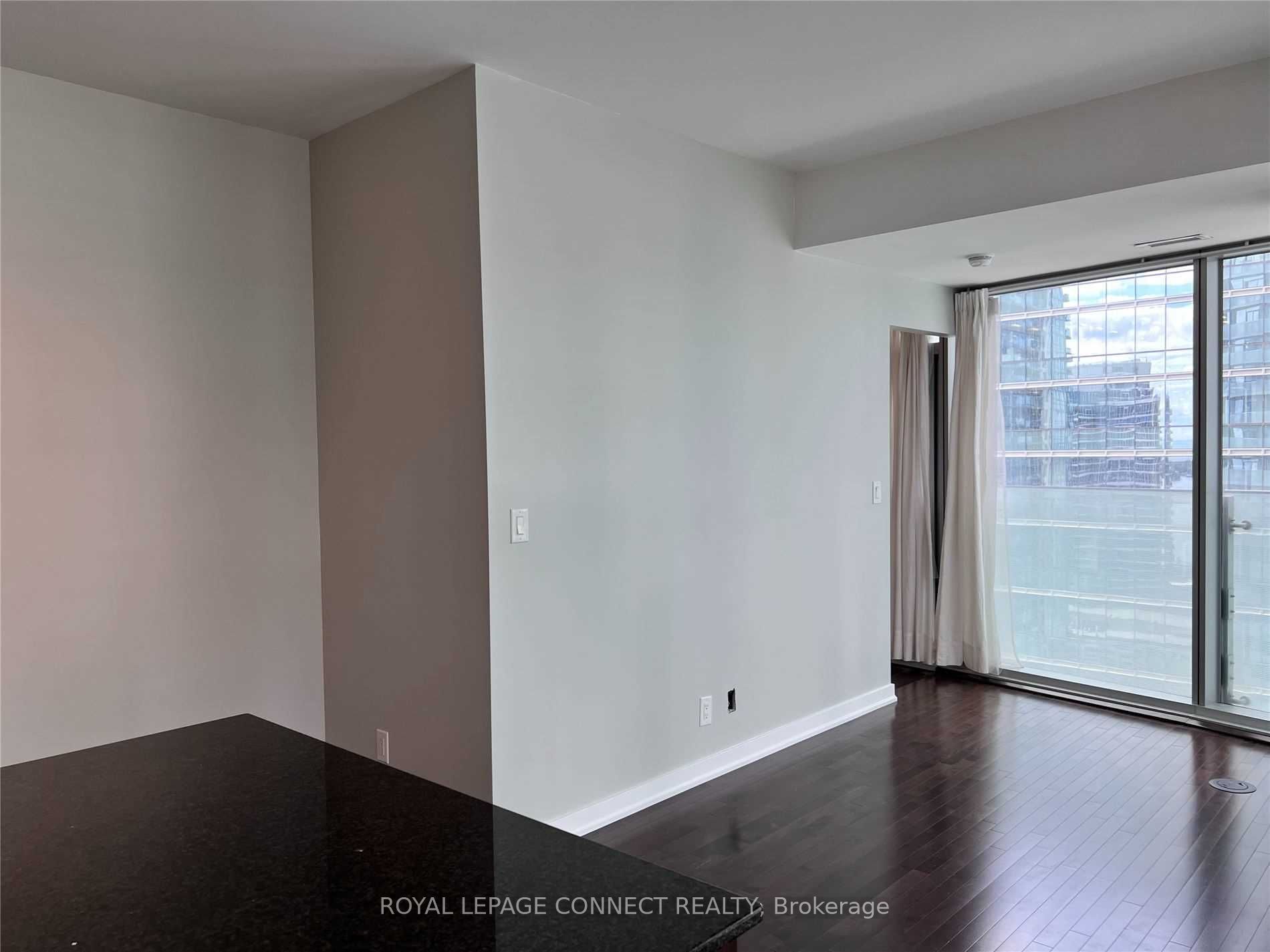 12 York St 10 Property Photo 6