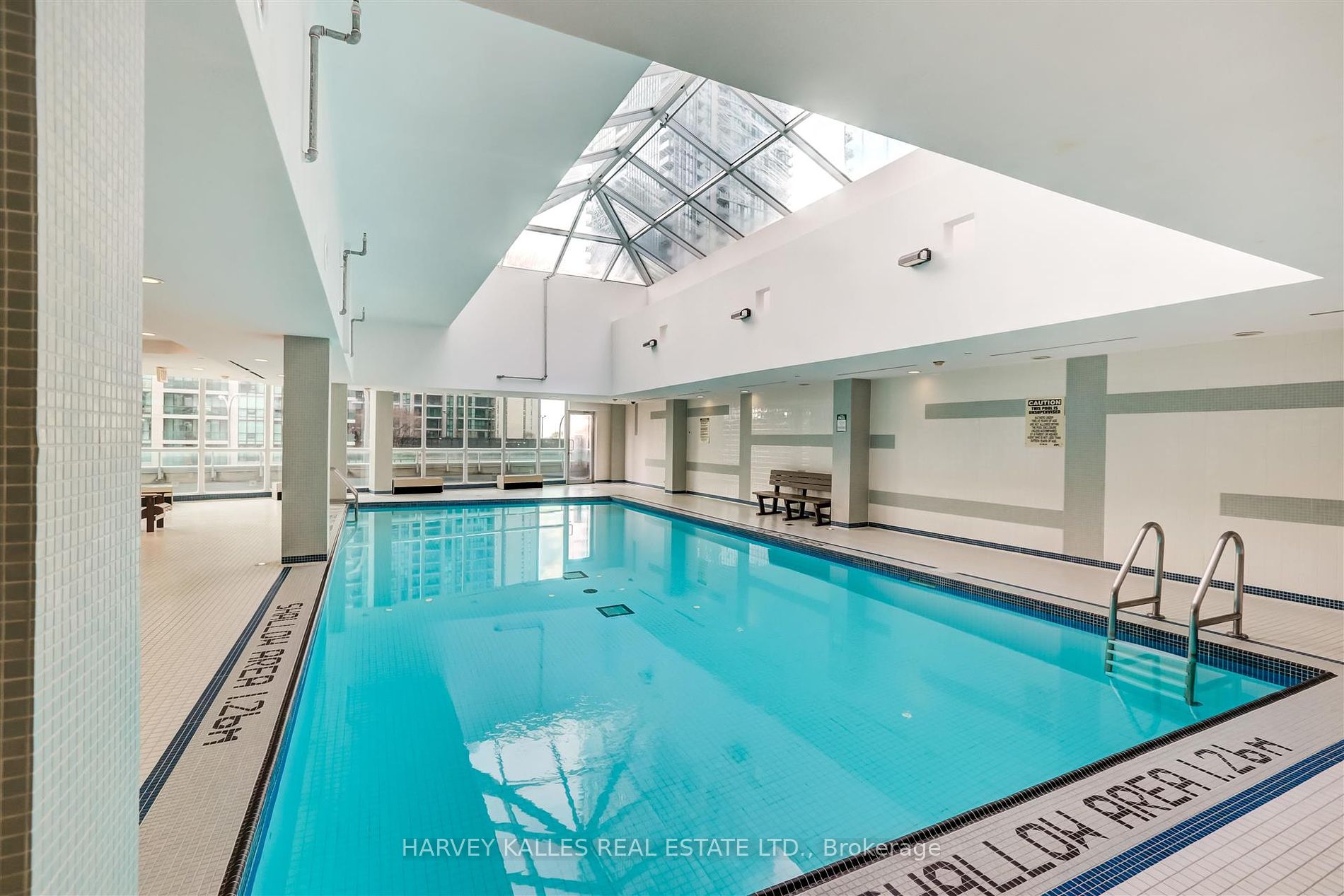 18 Yonge St 12 Property Photo 33