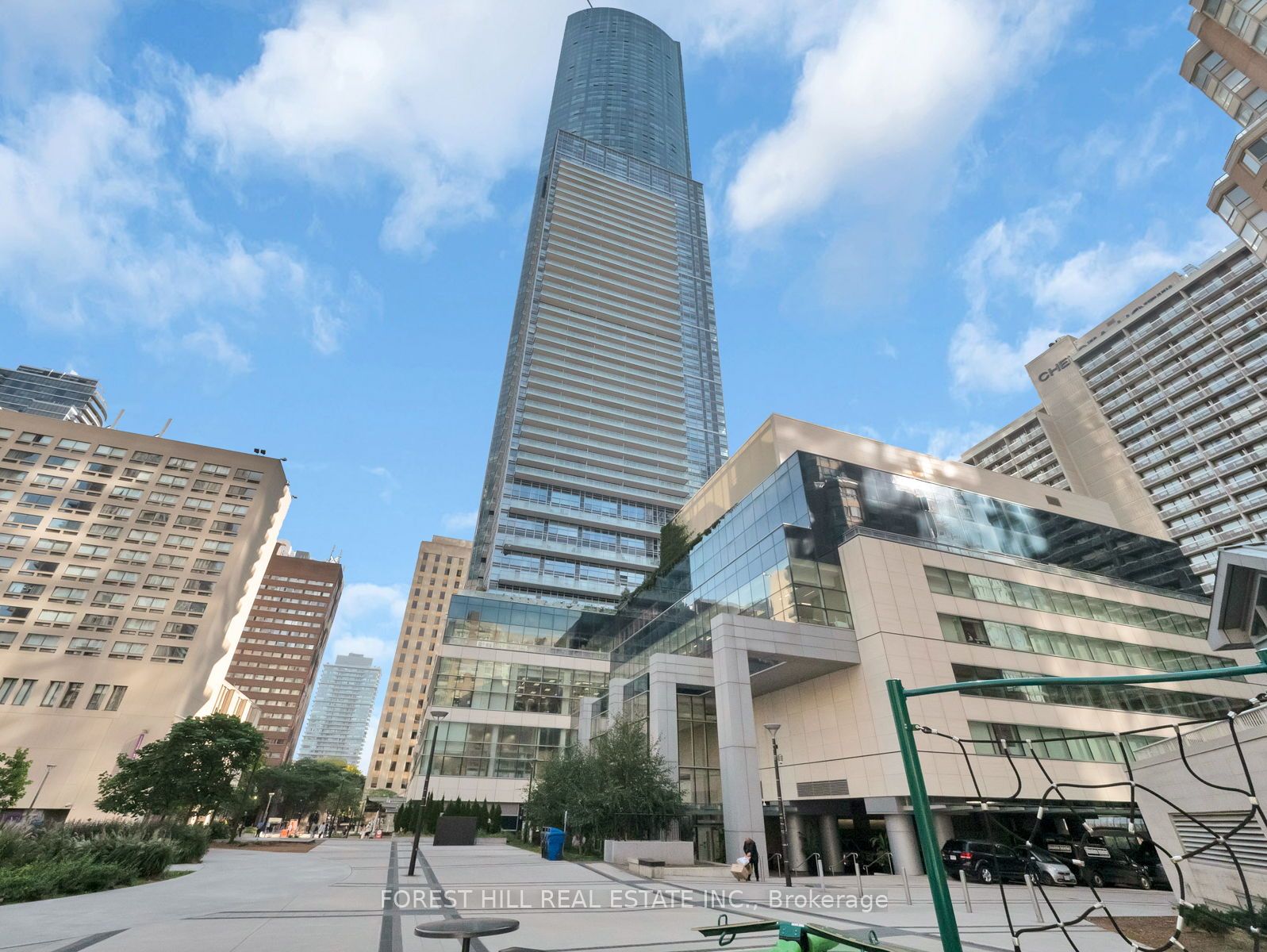 386 Yonge St 05 Property Photo 1