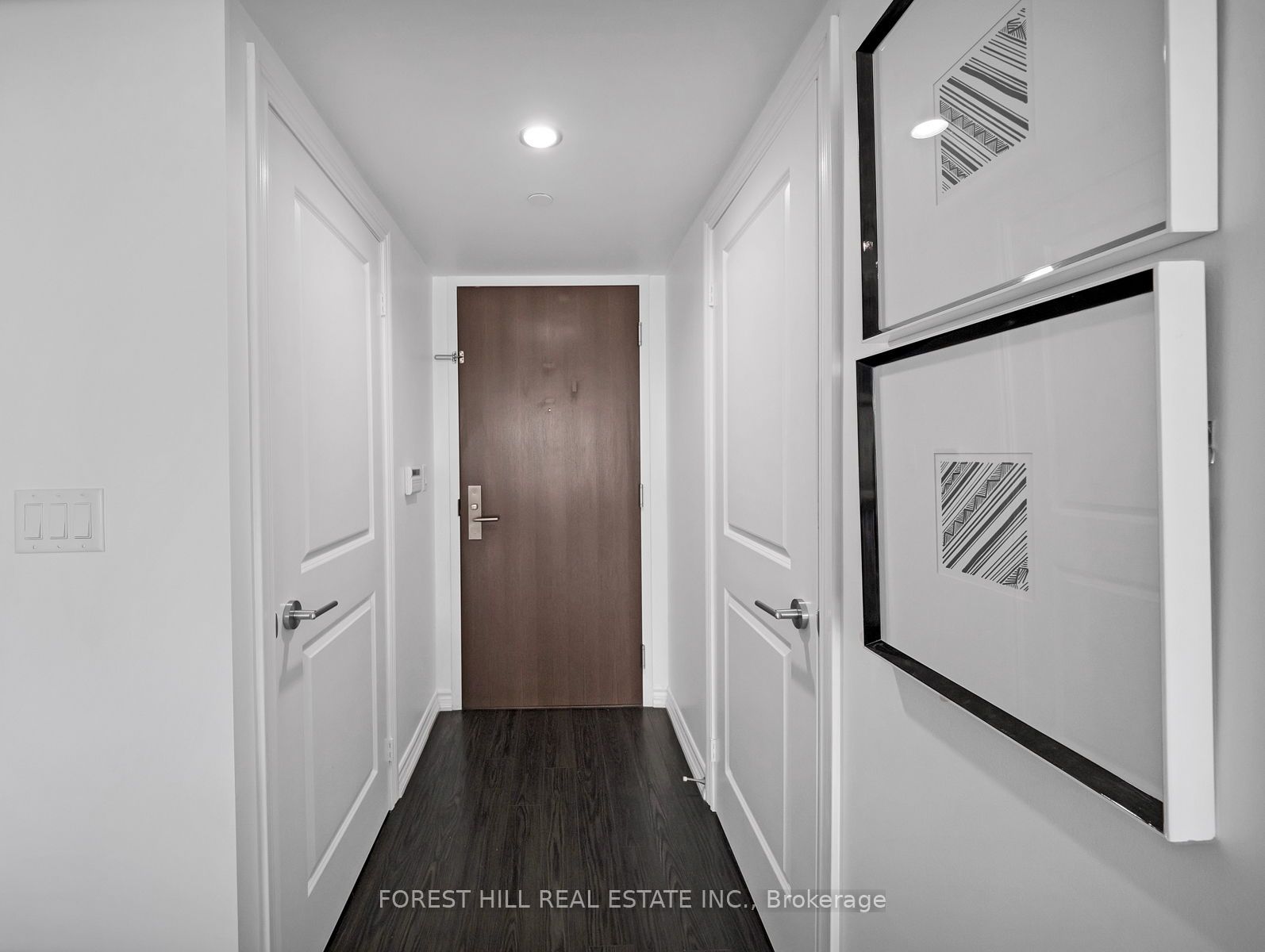 386 Yonge St 05 Property Photo 10