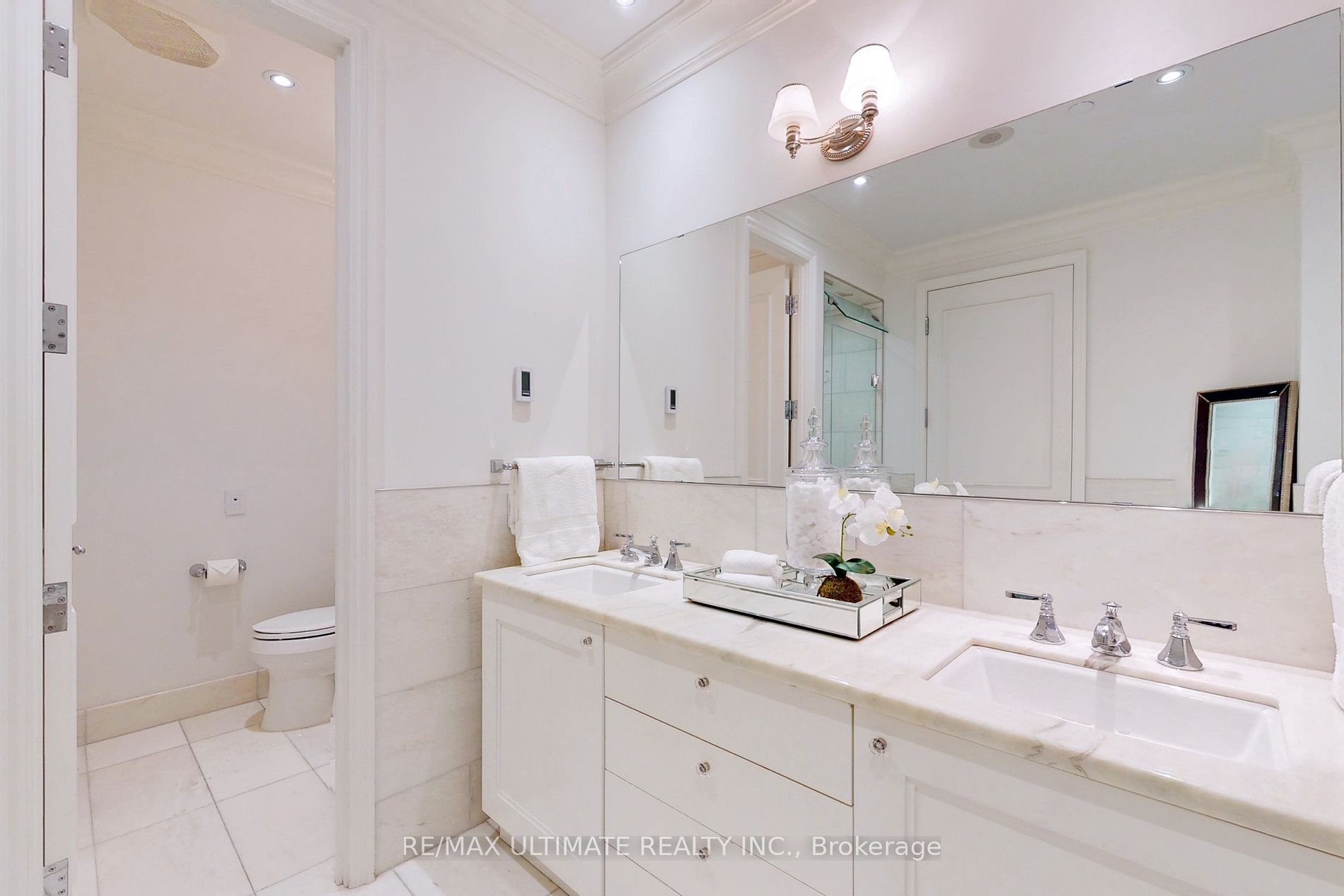 311 Bay St 3 Property Photo 22