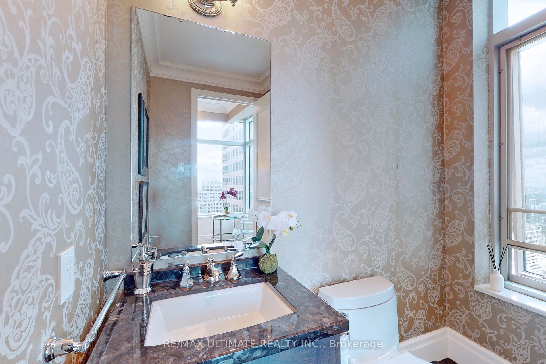 311 Bay St 3 Property Photo 26