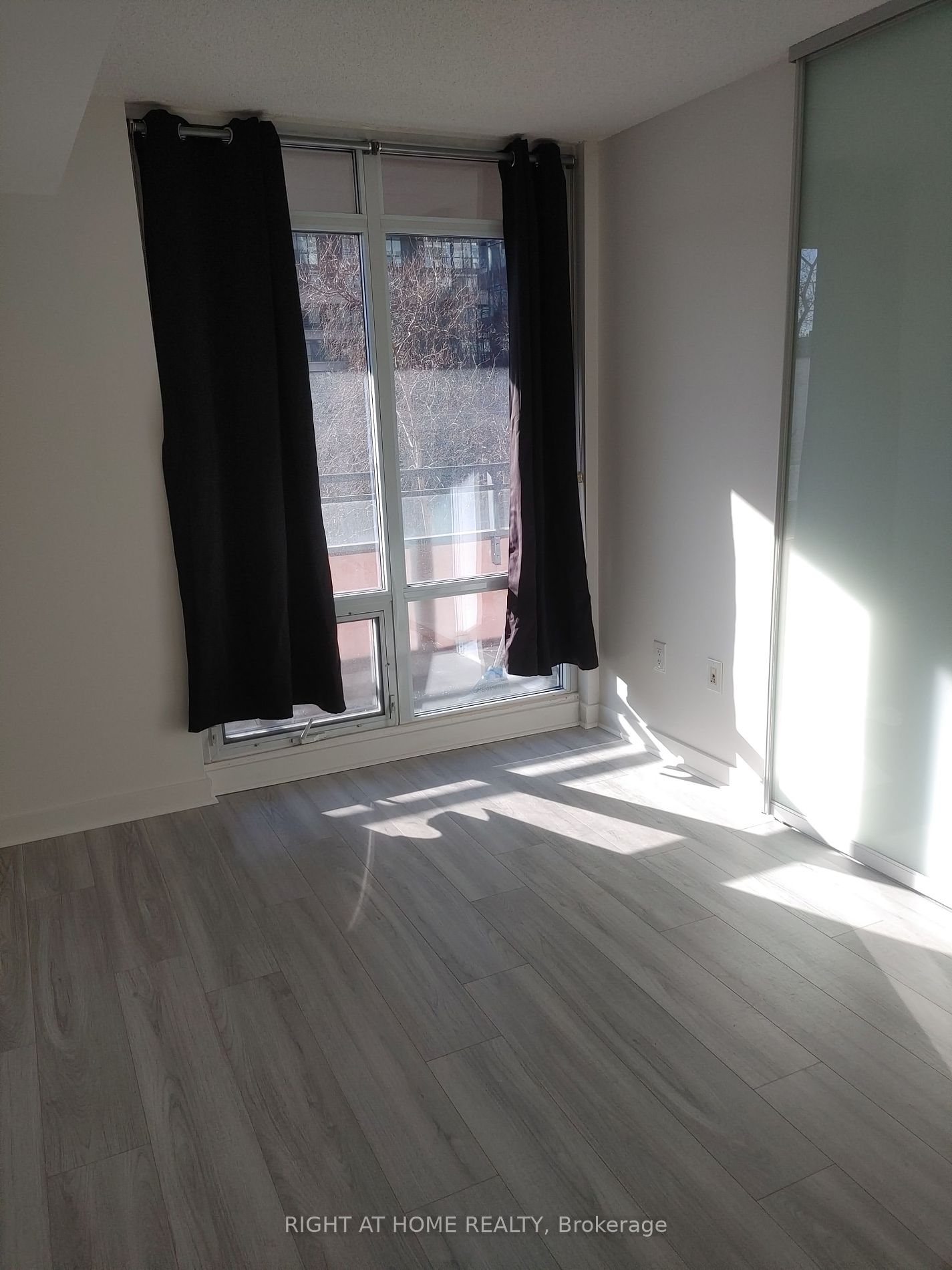 4k Spadina Ave 22 Property Photo 10