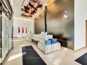 39 Queens Quay E 14 Property Photo 3