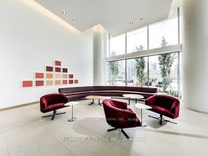 39 Queens Quay E 14 Property Photo 4