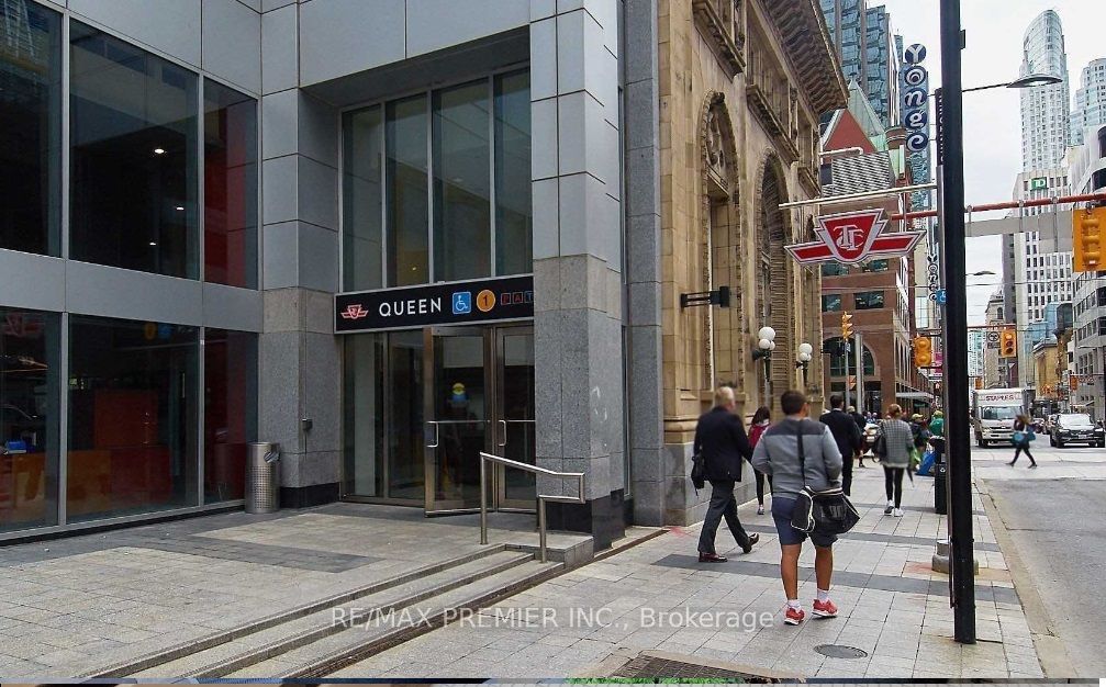 197 Yonge St W 02 Property Photo 17