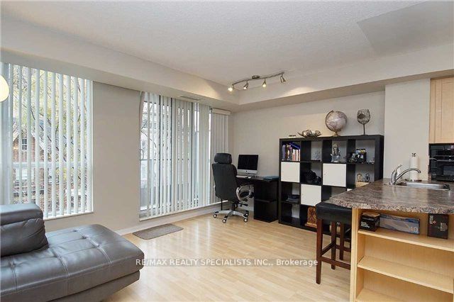 76 Shuter St 05 Property Photo 1