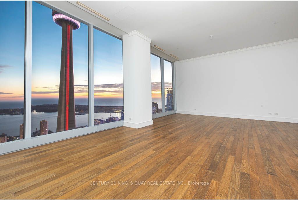 183 Wellington St W 02 Property Photo 32