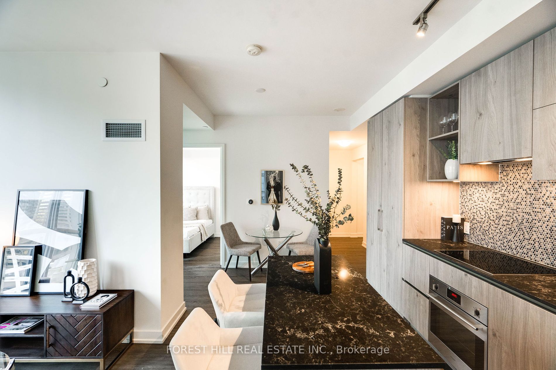 1 Yorkville Ave 02 Property Photo 10
