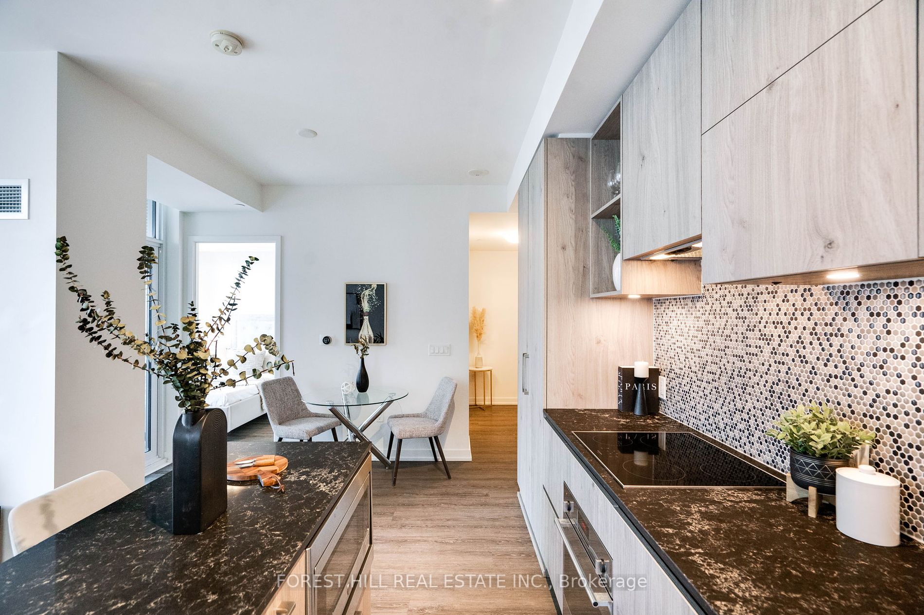 1 Yorkville Ave 02 Property Photo 12