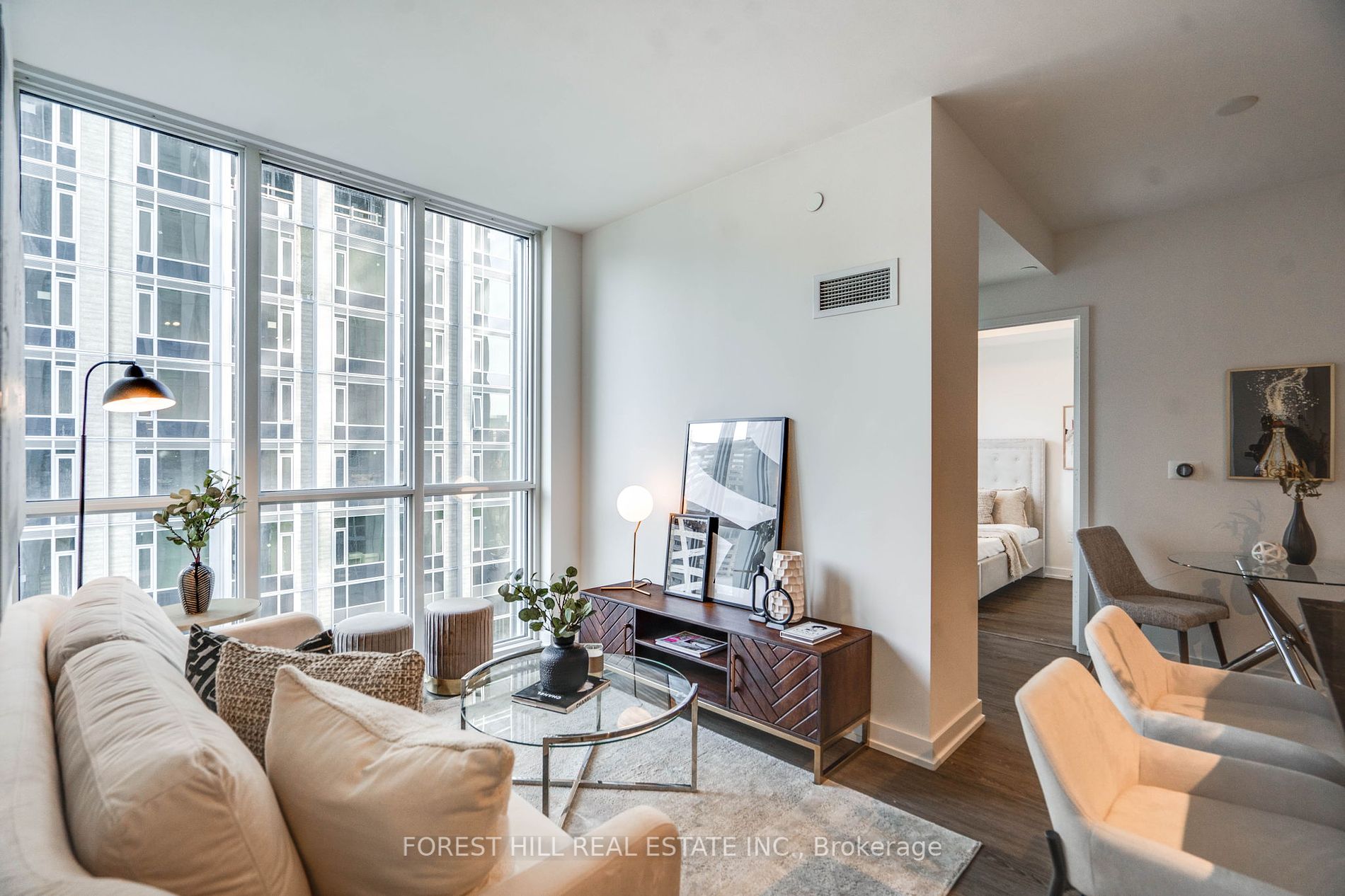 1 Yorkville Ave 02 Property Photo 17