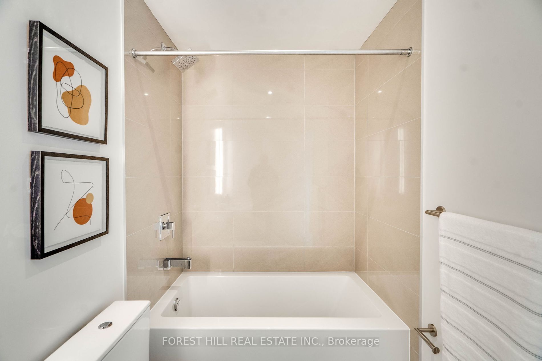 1 Yorkville Ave 02 Property Photo 26