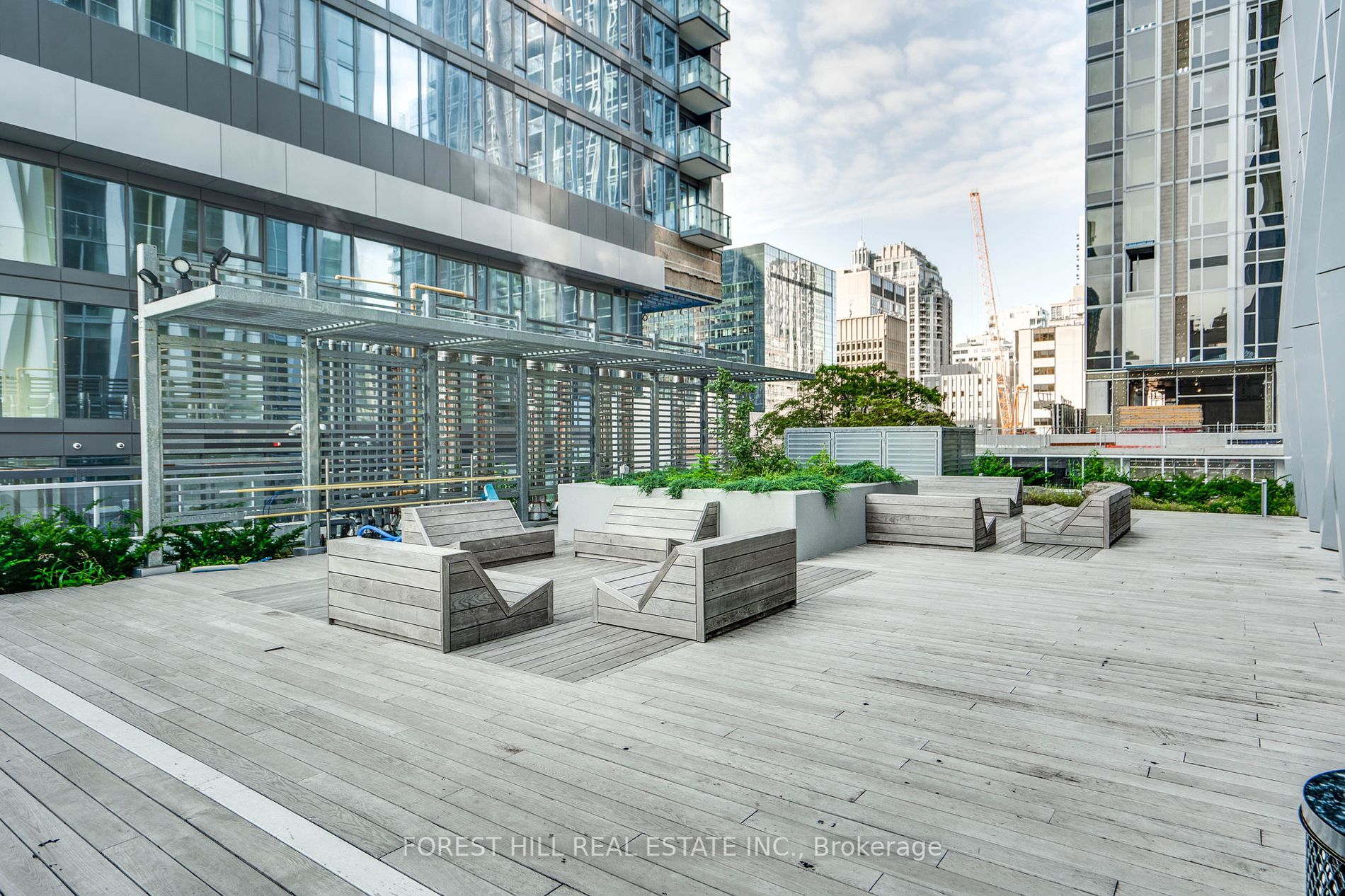 1 Yorkville Ave 02 Property Photo 40